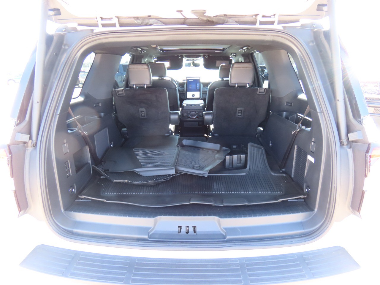 used 2023 Ford Expedition car, priced at $53,999
