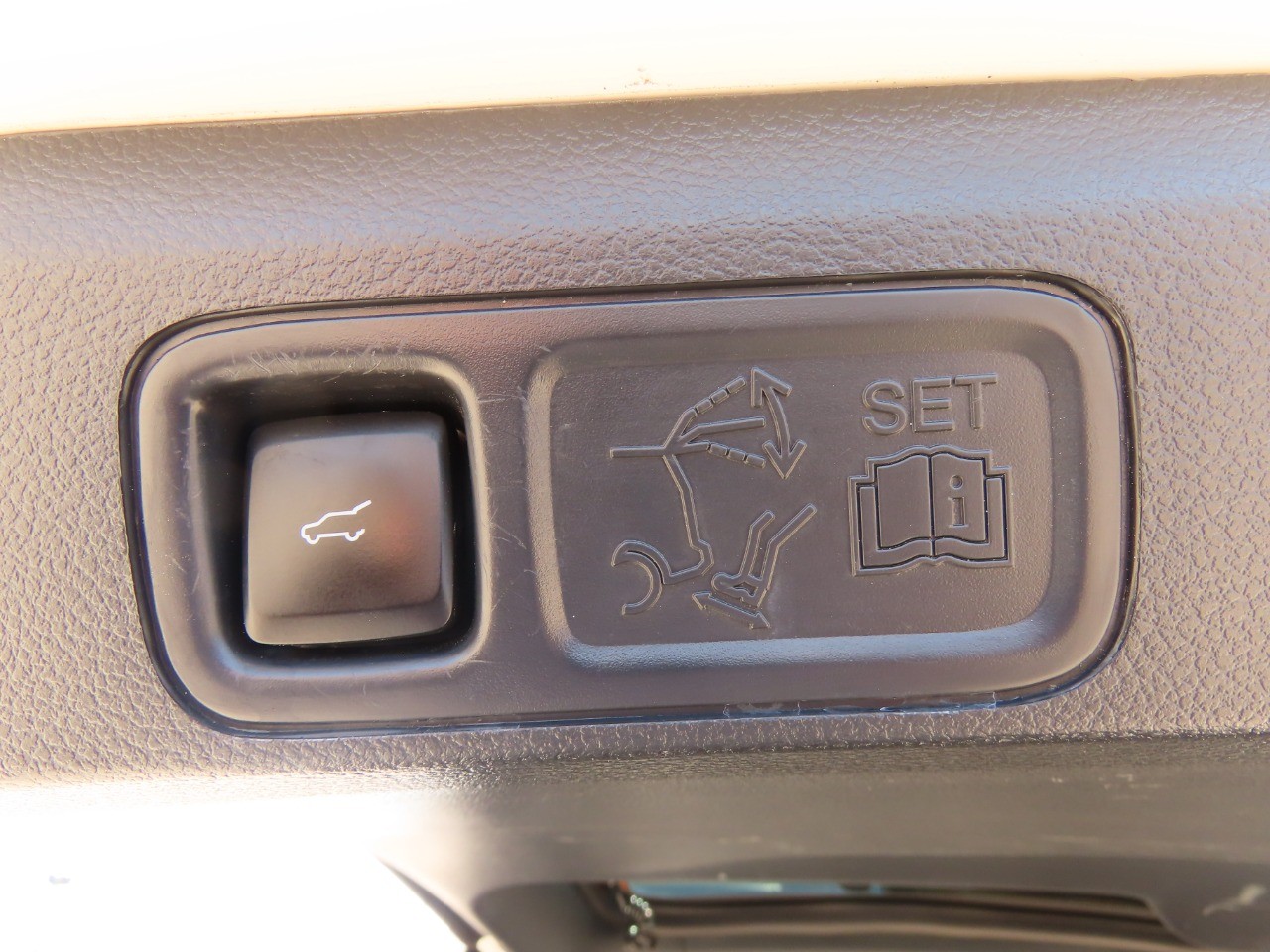 used 2023 Ford Expedition car, priced at $53,999