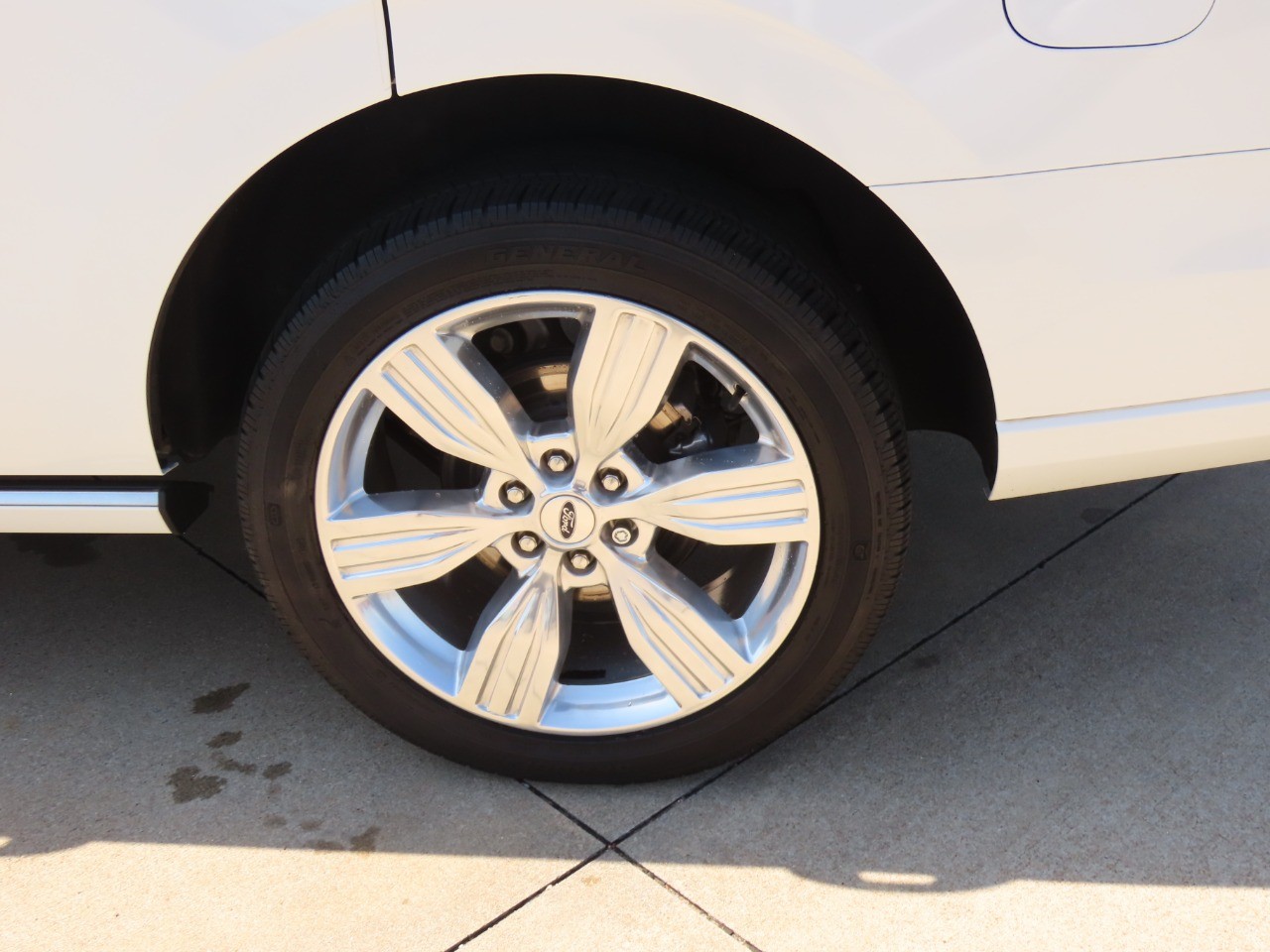 used 2023 Ford Expedition car, priced at $53,999