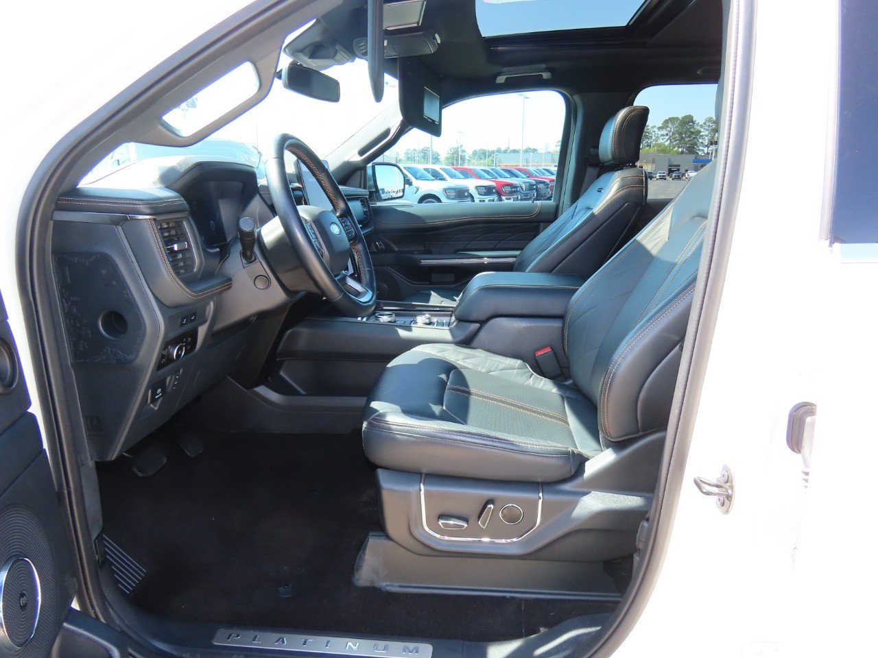 used 2023 Ford Expedition car, priced at $53,999