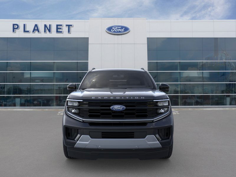 new 2025 Ford Expedition car, priced at $89,995