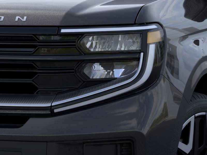 new 2025 Ford Expedition car, priced at $89,995