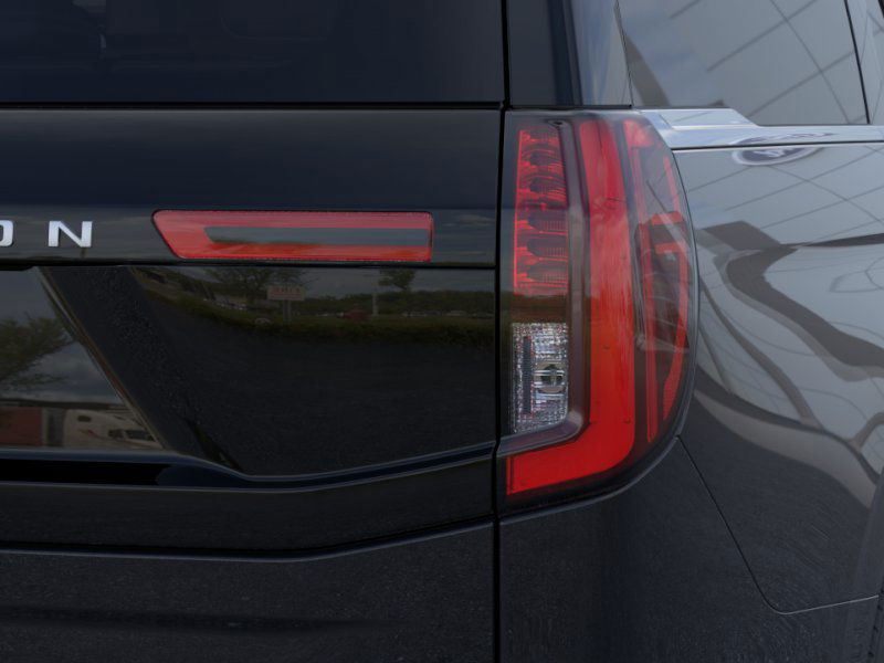 new 2025 Ford Expedition car, priced at $89,995