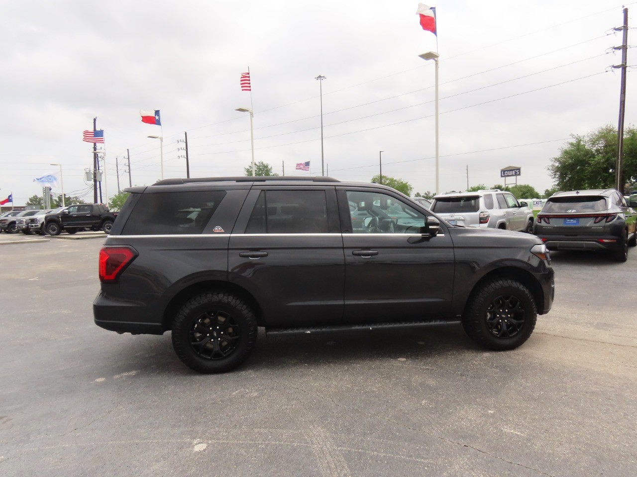 used 2022 Ford Expedition car, priced at $49,999