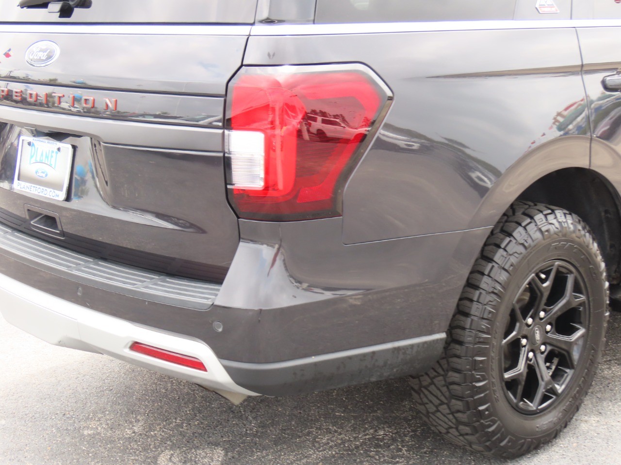 used 2022 Ford Expedition car, priced at $49,999