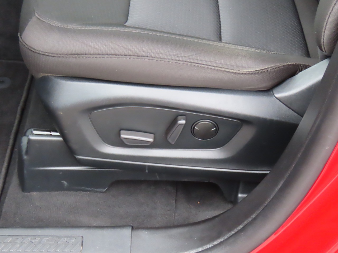 used 2023 Ford Explorer car, priced at $21,999