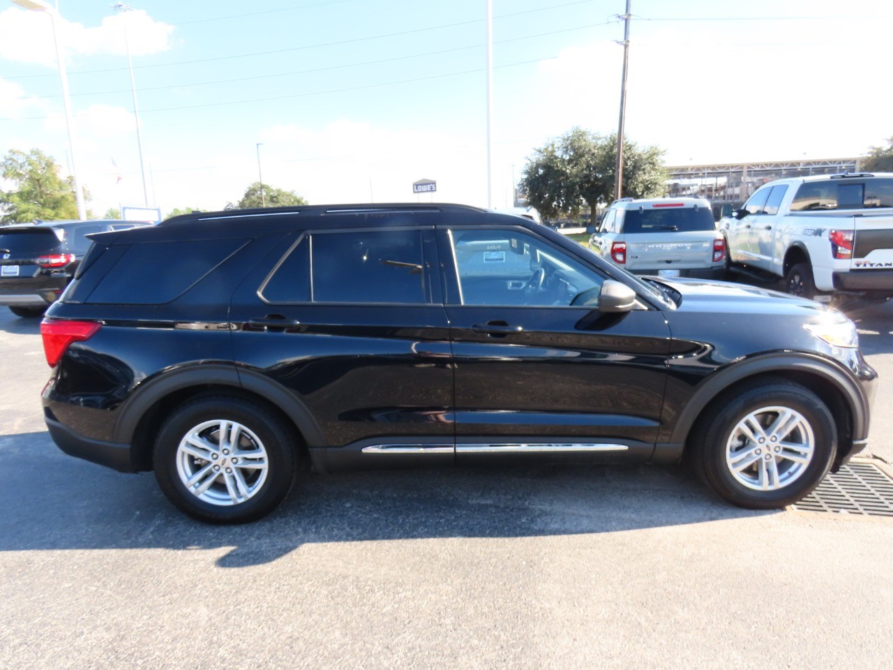 used 2023 Ford Explorer car, priced at $31,999