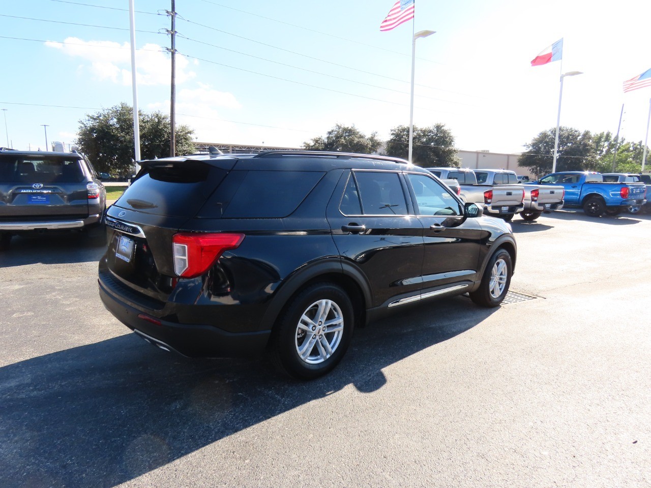 used 2023 Ford Explorer car, priced at $31,999