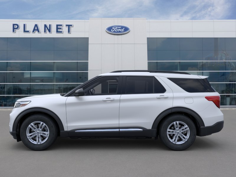 new 2024 Ford Explorer car, priced at $40,940