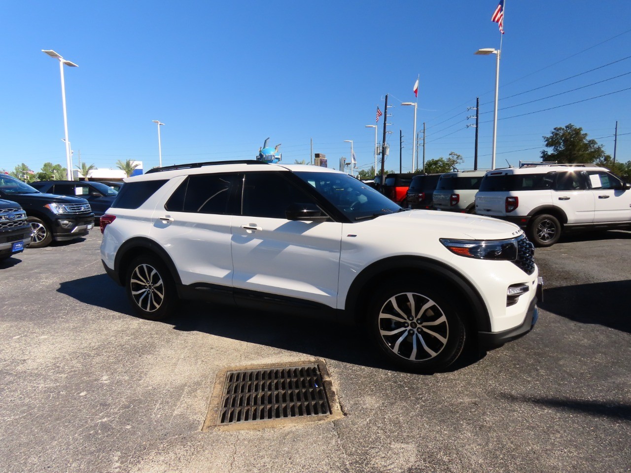 used 2022 Ford Explorer car, priced at $33,999