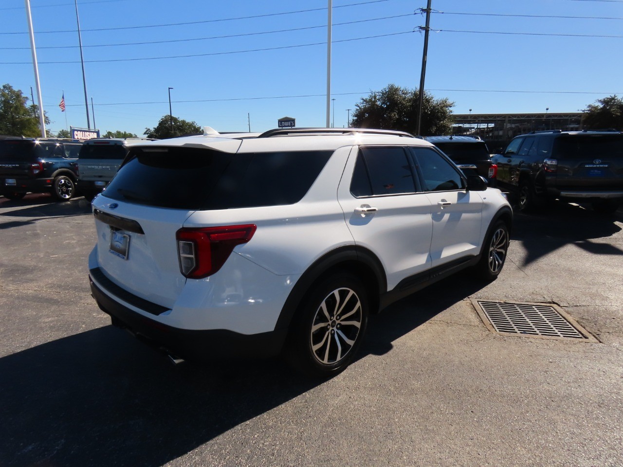 used 2022 Ford Explorer car, priced at $33,999