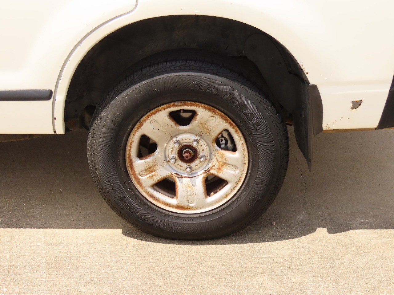 used 2005 Ford Explorer car, priced at $6,999
