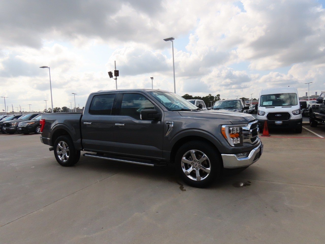 used 2021 Ford F-150 car, priced at $33,999