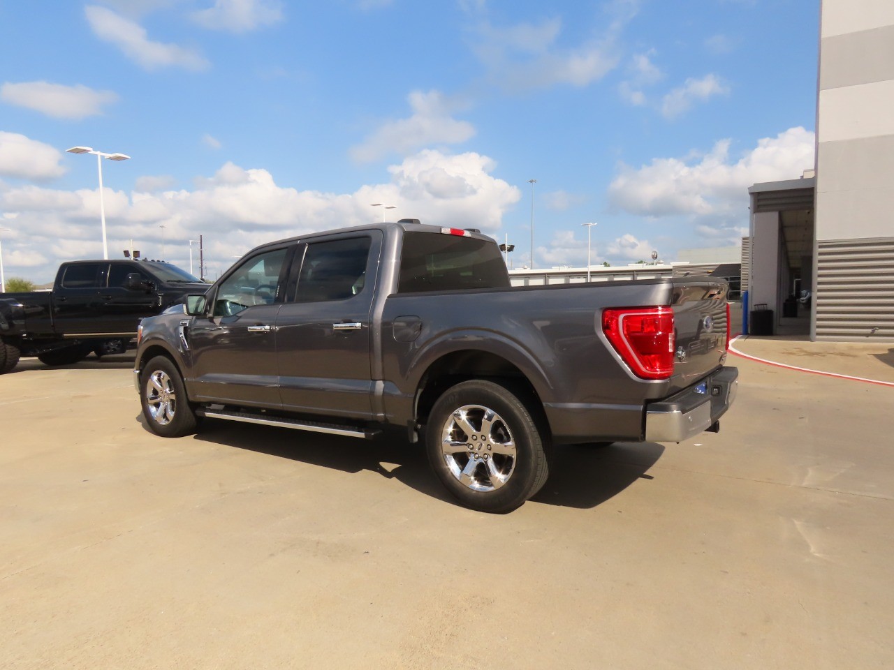 used 2021 Ford F-150 car, priced at $33,999