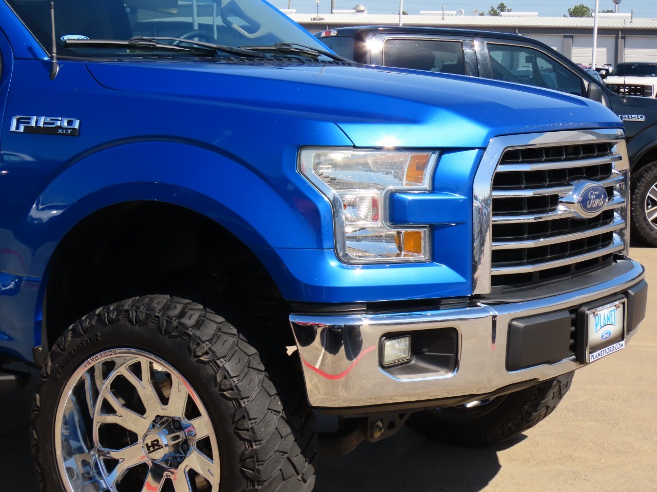 used 2015 Ford F-150 car, priced at $18,999