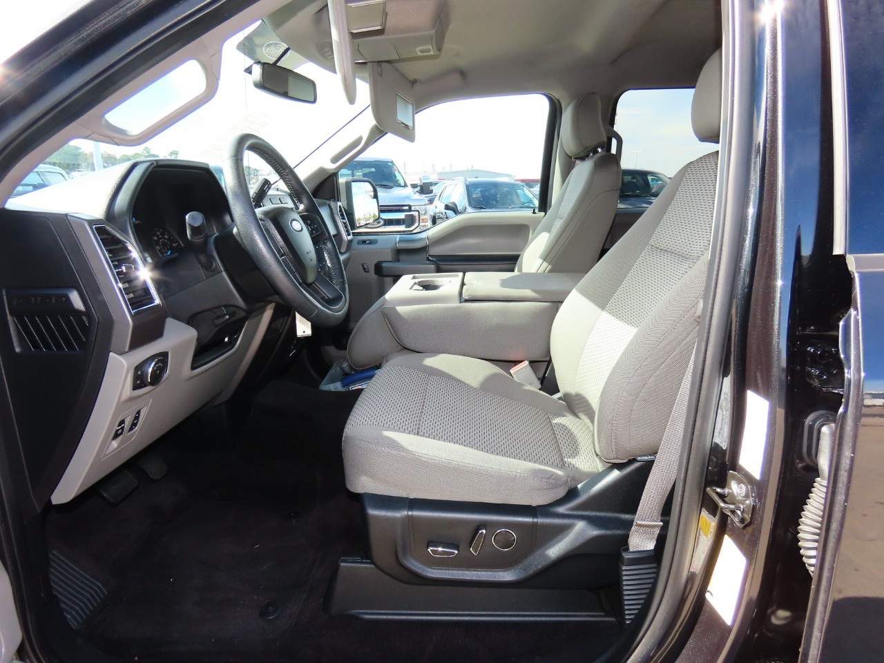 used 2015 Ford F-150 car, priced at $24,999