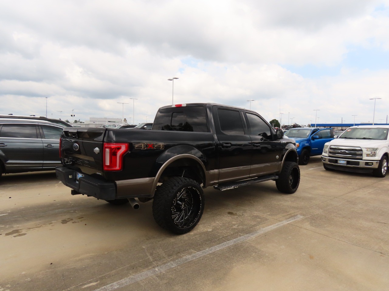 used 2019 Ford F-150 car, priced at $33,999