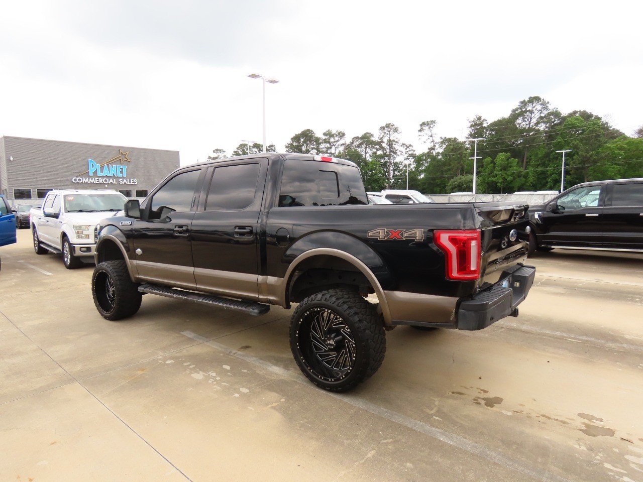 used 2019 Ford F-150 car, priced at $33,999