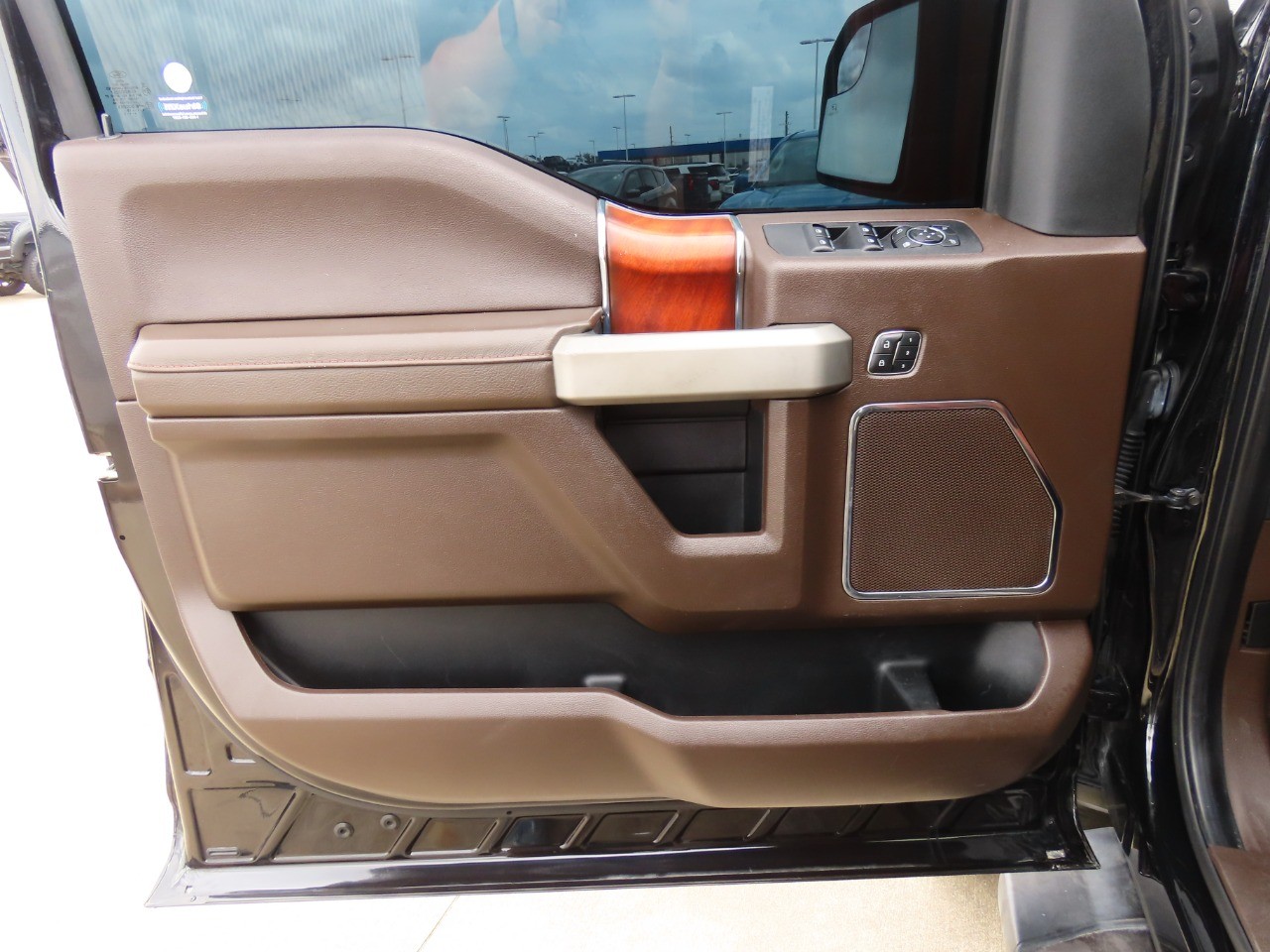 used 2019 Ford F-150 car, priced at $33,999