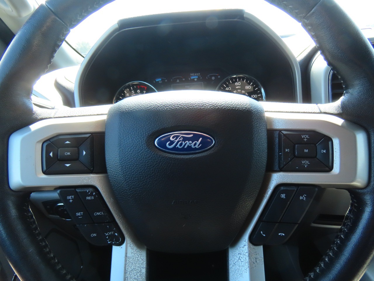 used 2019 Ford F-150 car, priced at $31,999