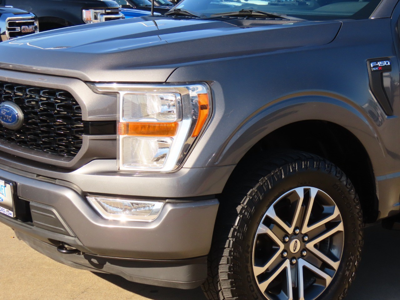 used 2021 Ford F-150 car, priced at $20,999