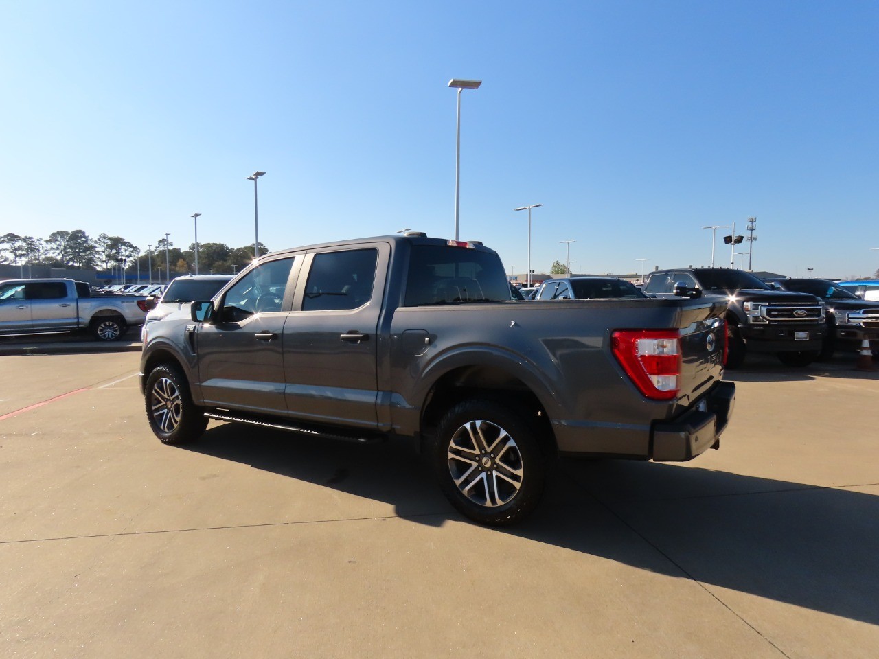 used 2021 Ford F-150 car, priced at $20,999