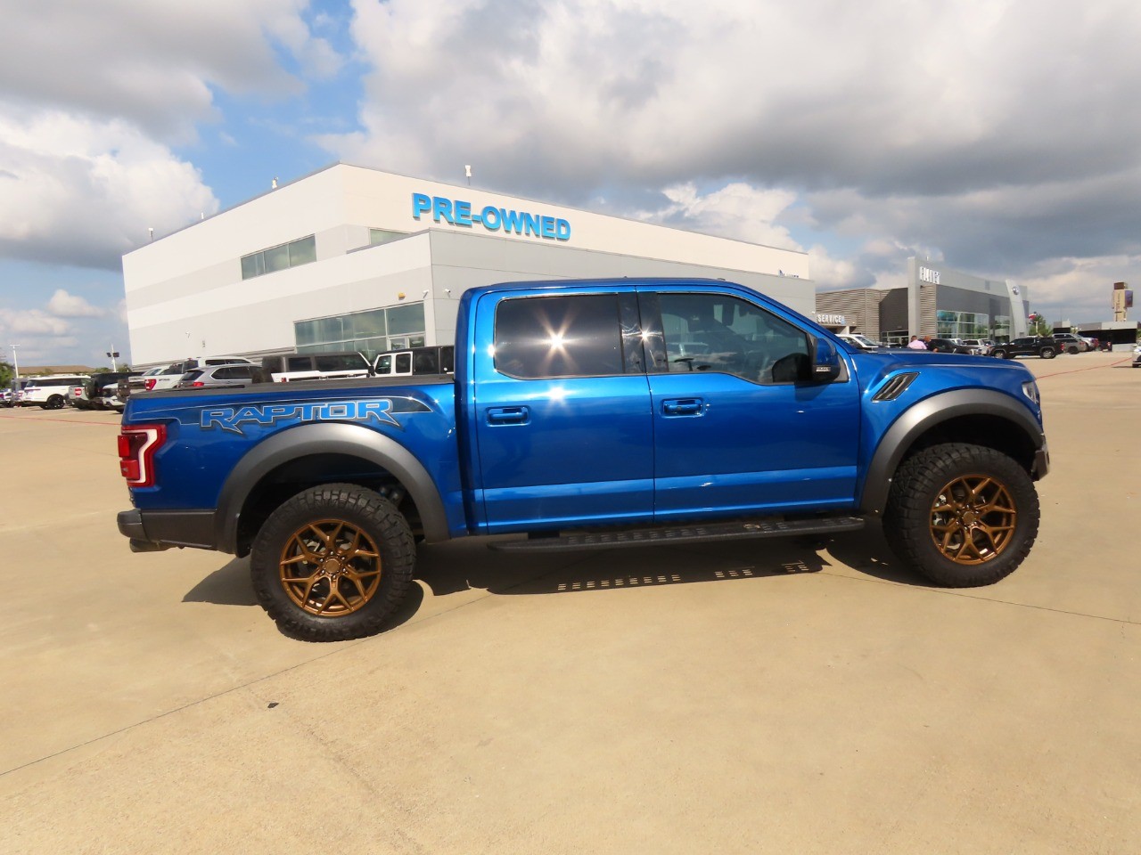 used 2018 Ford F-150 car, priced at $39,999