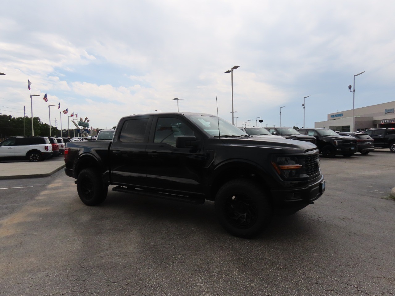 new 2024 Ford F-150 car, priced at $62,405