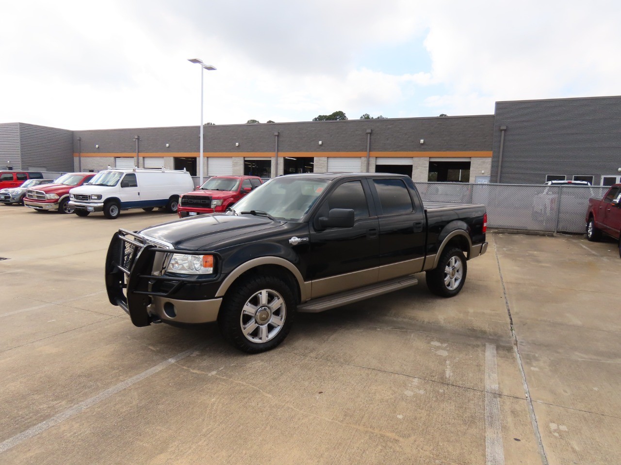 used 2006 Ford F-150 car, priced at $8,999