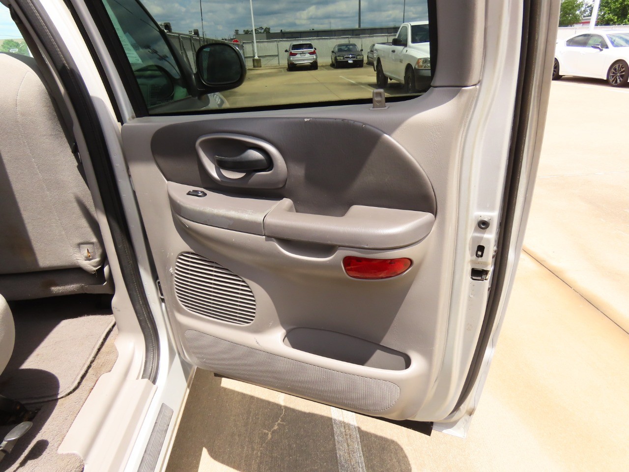 used 2002 Ford F-150 car, priced at $6,999