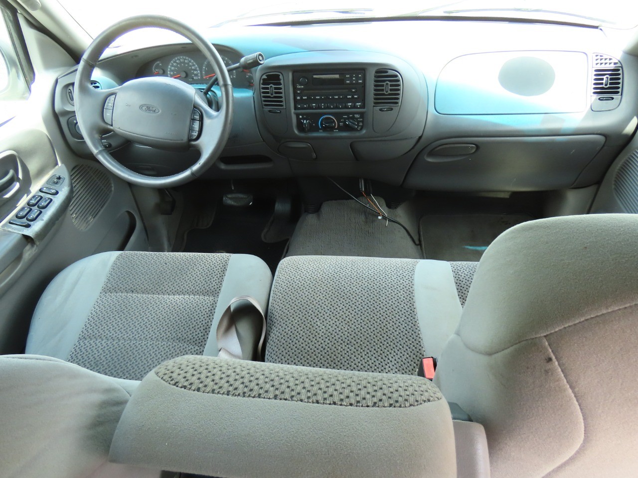 used 2002 Ford F-150 car, priced at $6,999