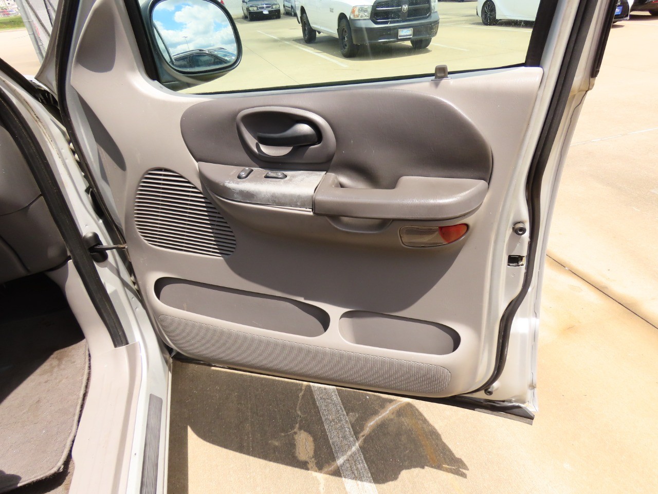 used 2002 Ford F-150 car, priced at $6,999