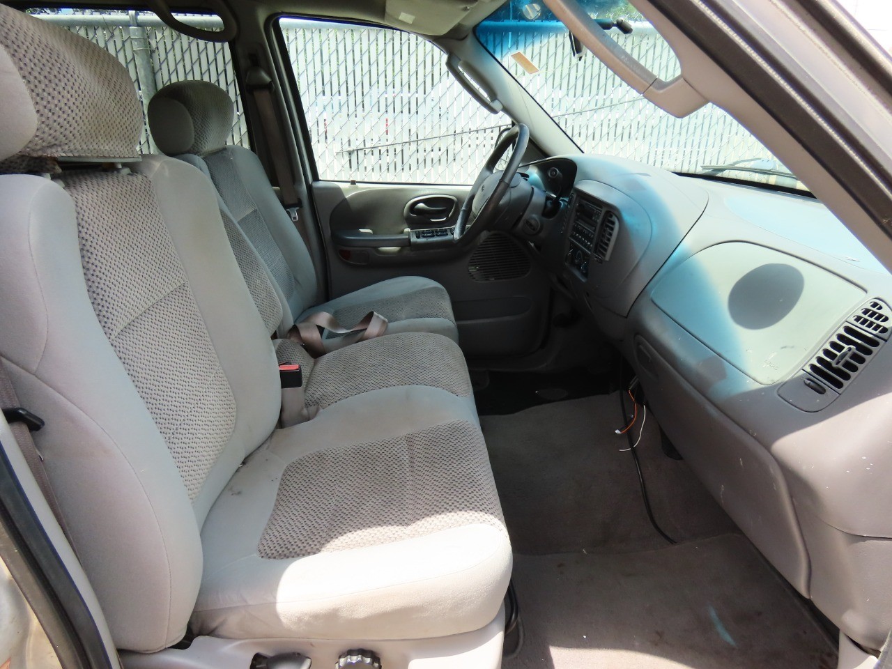 used 2002 Ford F-150 car, priced at $6,999