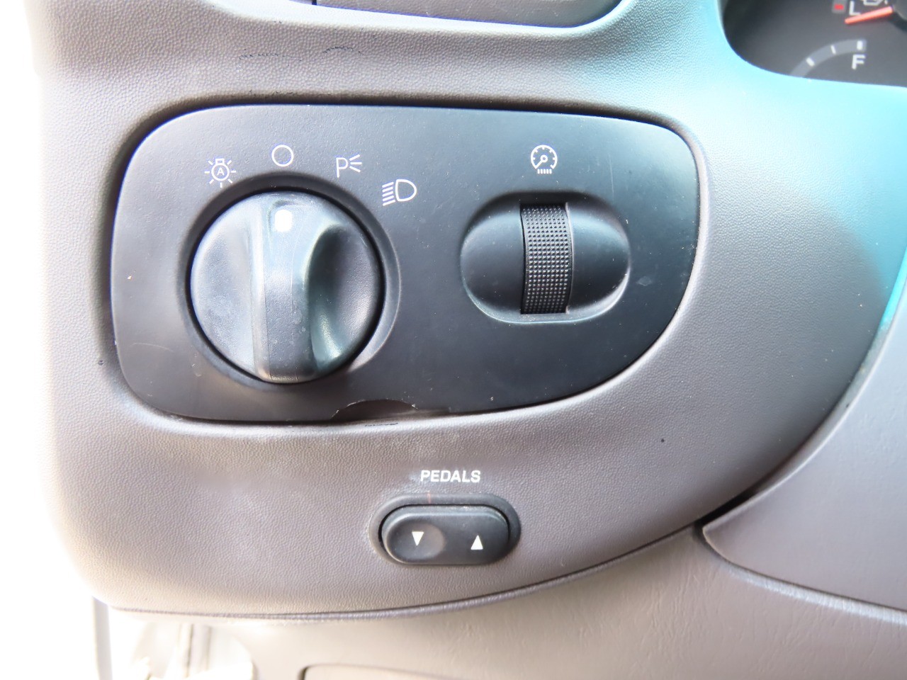 used 2002 Ford F-150 car, priced at $6,999