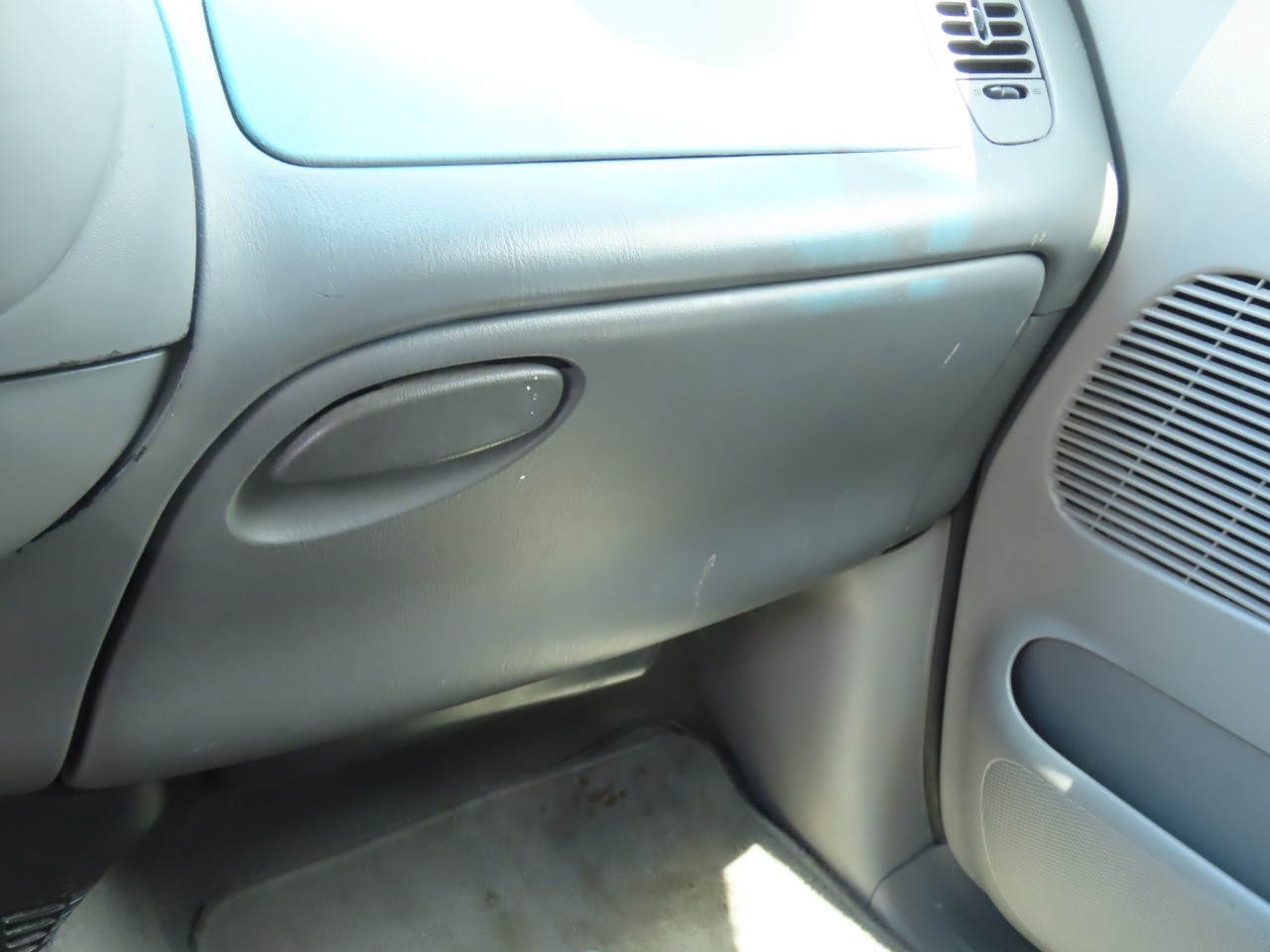 used 2002 Ford F-150 car, priced at $6,999