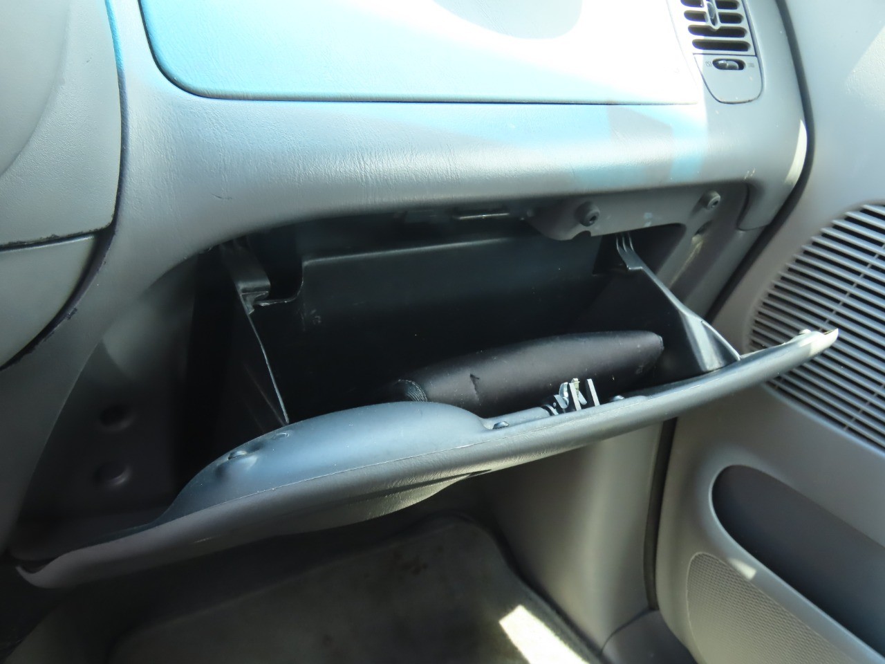used 2002 Ford F-150 car, priced at $6,999