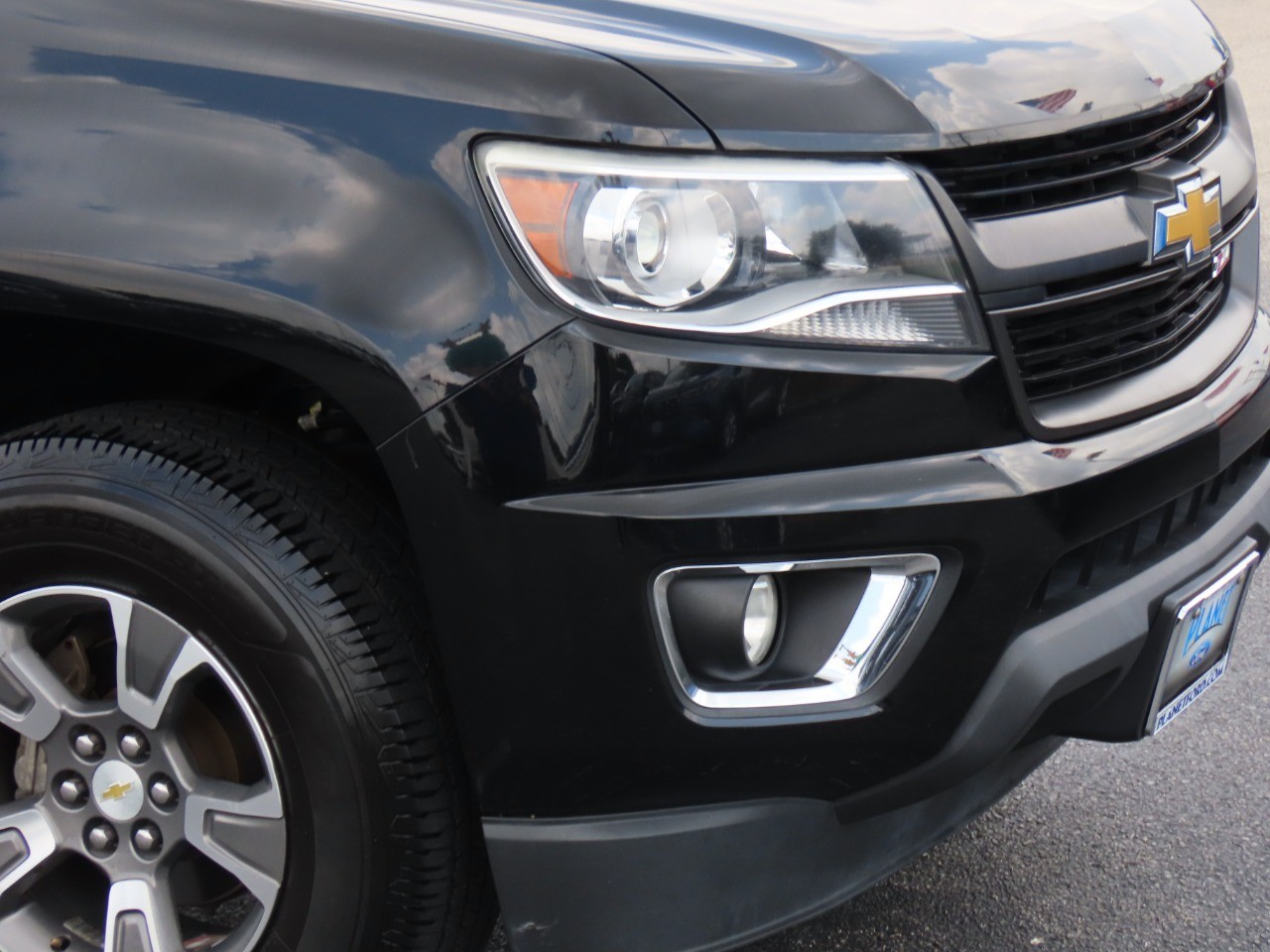 used 2015 Chevrolet Colorado car, priced at $18,999