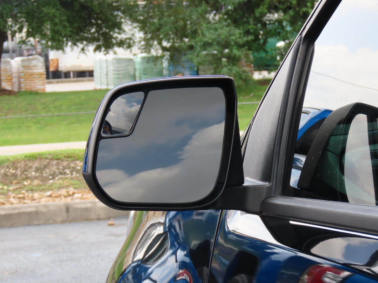 used 2015 Chevrolet Colorado car, priced at $18,999