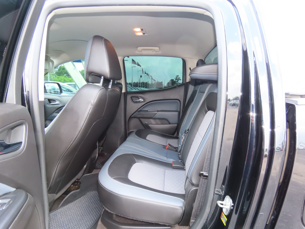 used 2015 Chevrolet Colorado car, priced at $18,999