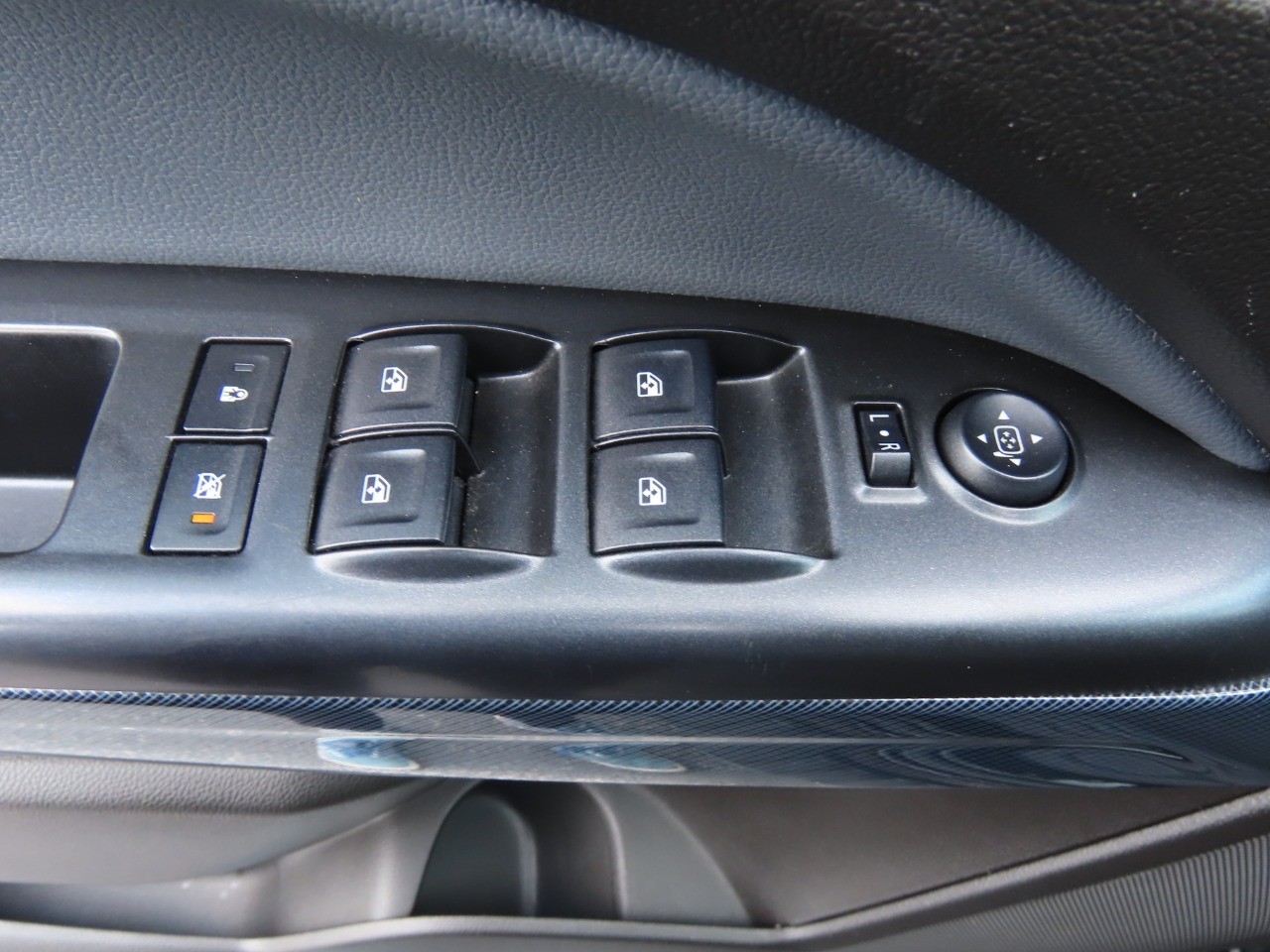 used 2015 Chevrolet Colorado car, priced at $18,999