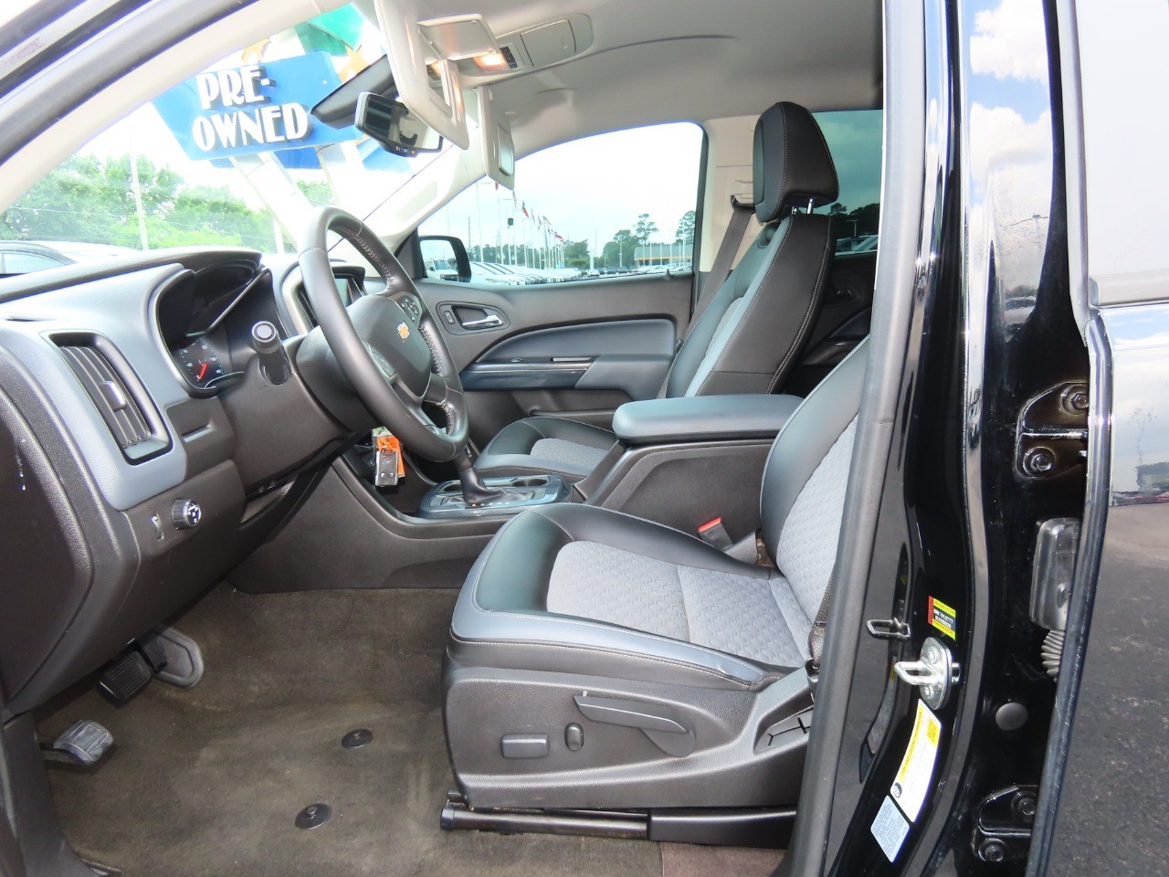 used 2015 Chevrolet Colorado car, priced at $18,999