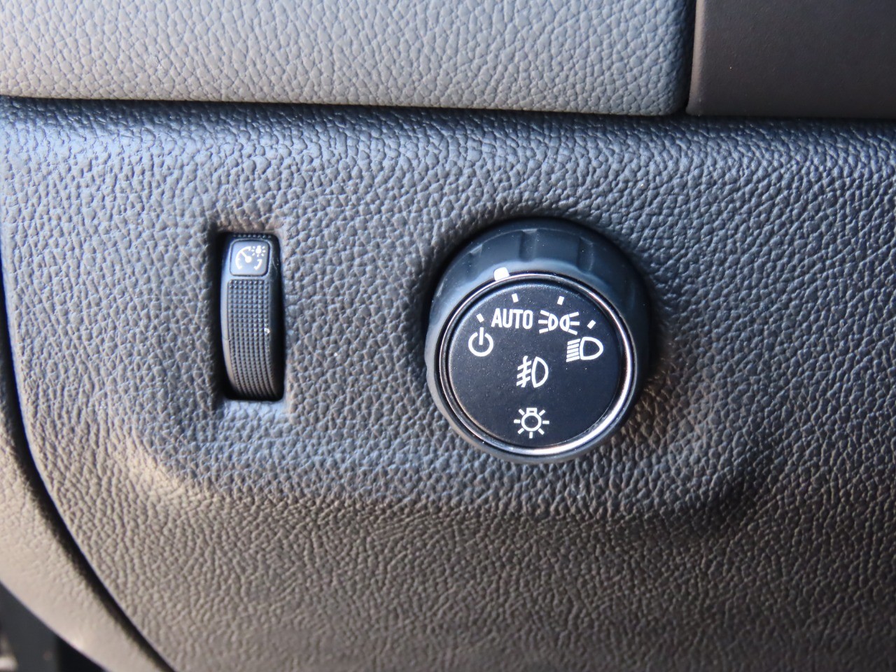used 2020 Chevrolet Colorado car, priced at $25,999