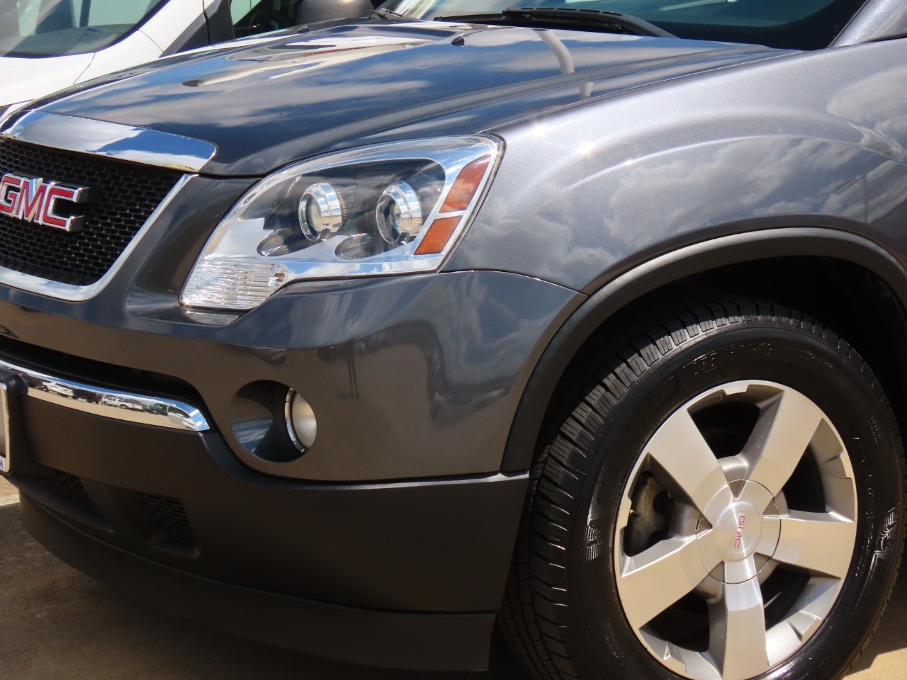 used 2012 GMC Acadia car, priced at $6,999
