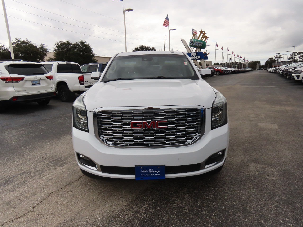 used 2018 GMC Yukon car, priced at $34,999