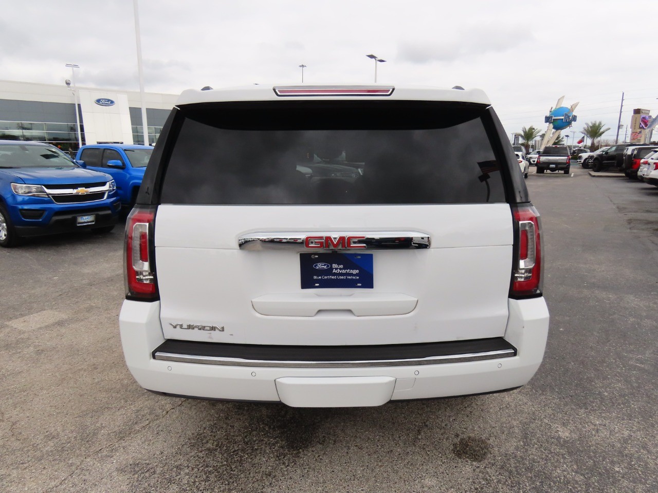 used 2018 GMC Yukon car, priced at $34,999