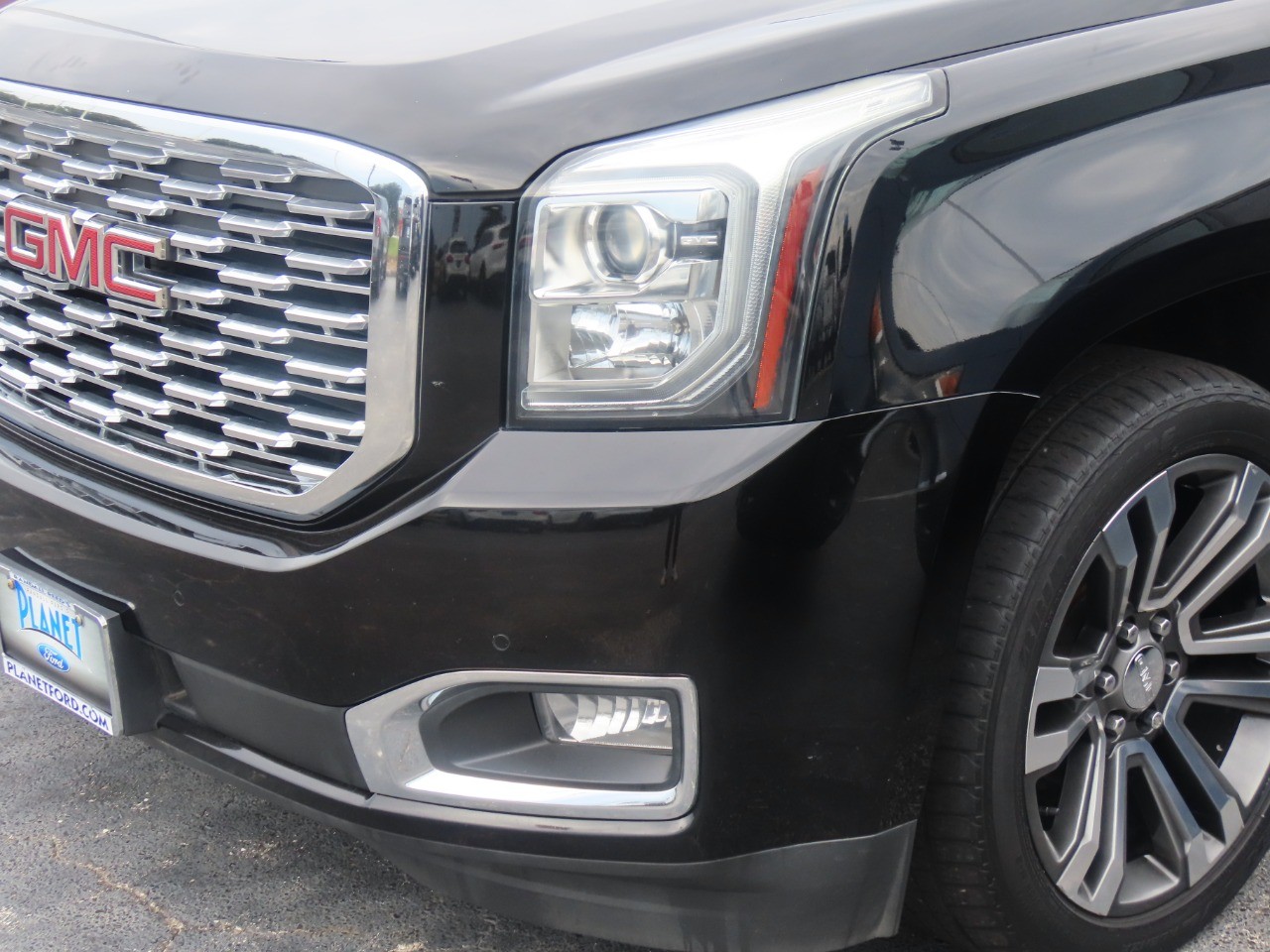 used 2019 GMC Yukon car, priced at $36,999