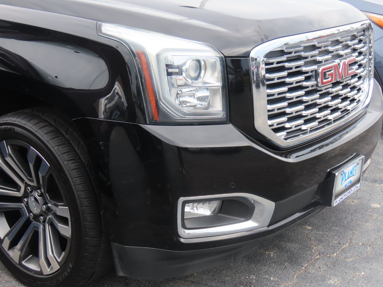 used 2019 GMC Yukon car, priced at $36,999