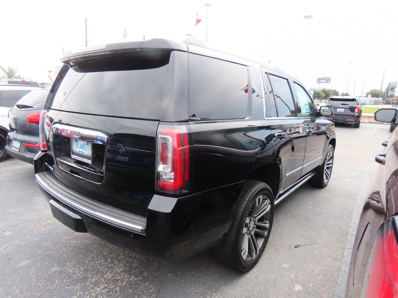 used 2019 GMC Yukon car, priced at $36,999