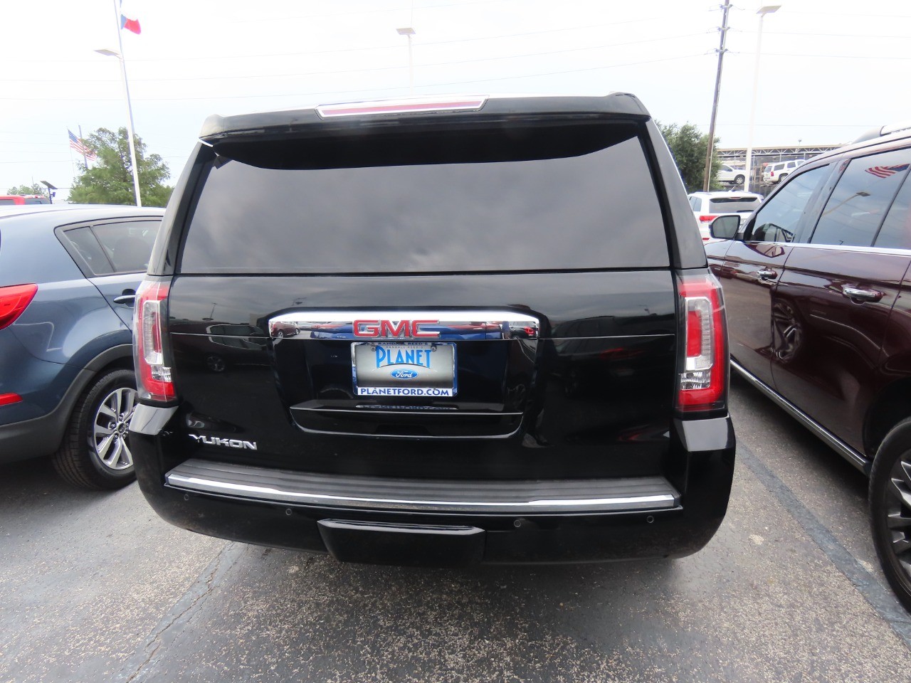 used 2019 GMC Yukon car, priced at $36,999