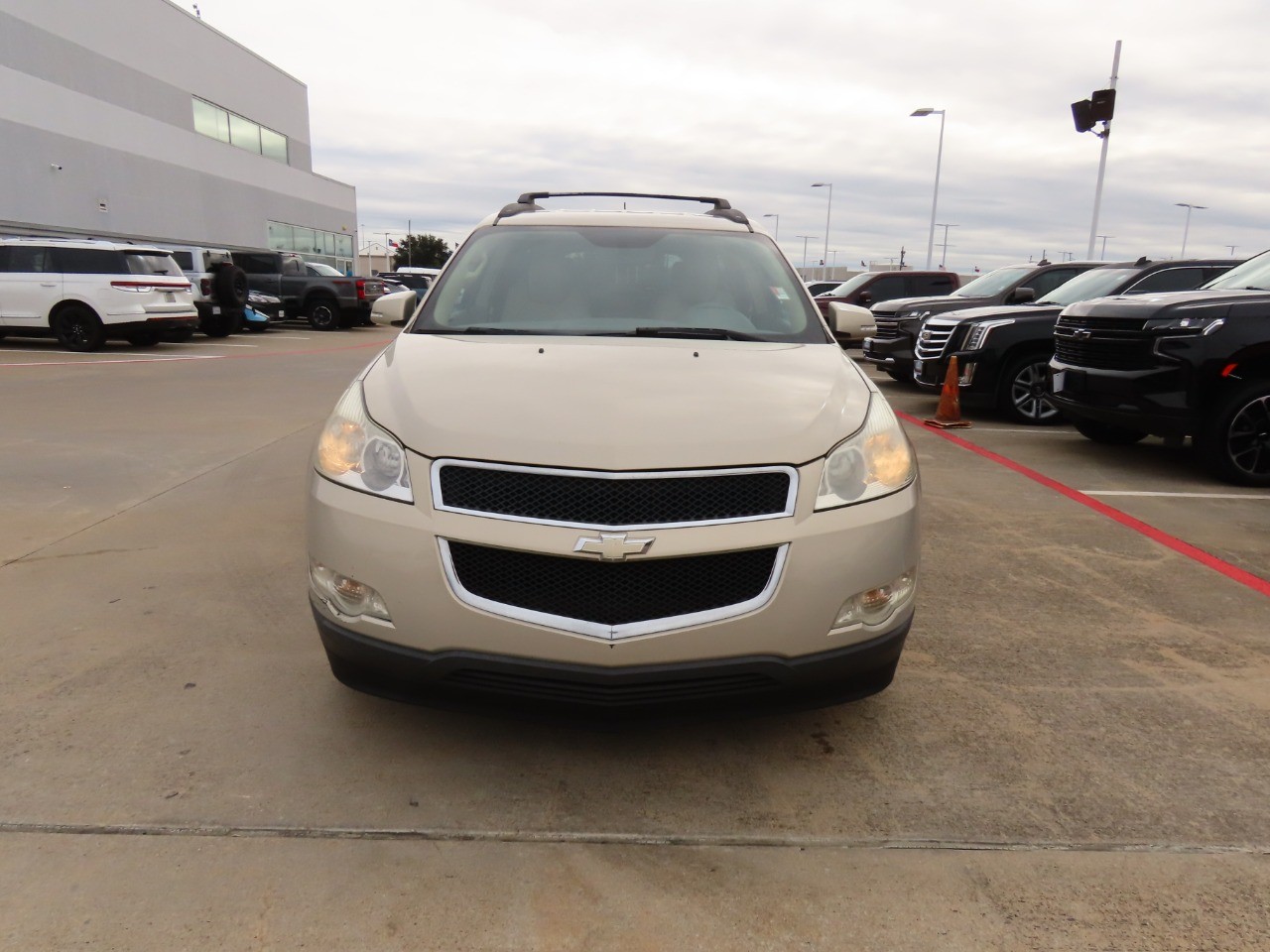 used 2011 Chevrolet Traverse car, priced at $7,999